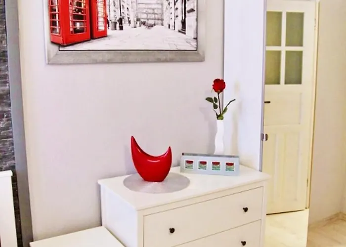 Проживання в сім'ї Grey